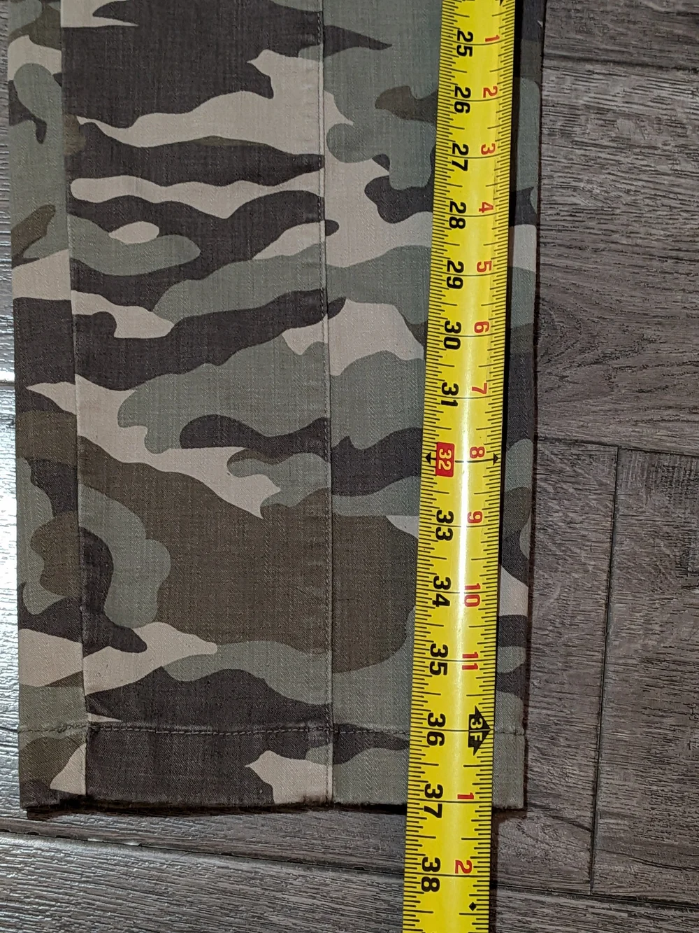 Women's Vintage Straight Cargo Pants Camo Green Size 32 Crop Utility